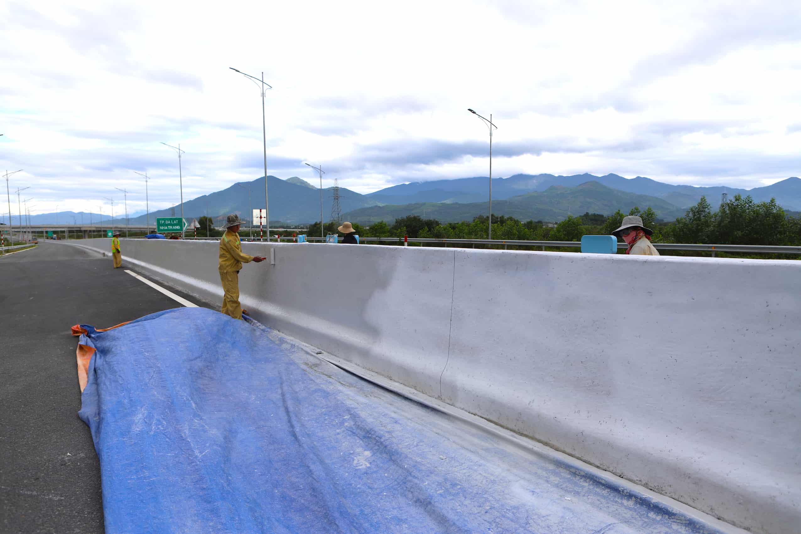 Trong tuong lai, Cao toc Van Phong - Nha Trang khi dua vao hoat dong giup ket noi voi cac cao toc khac tren hanh trinh va se rut ngan khoang cach, thoi gian di chuyen.