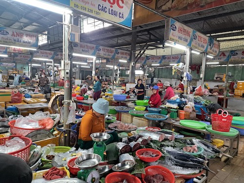 Food prices in Da Nang increase as Tet approaches. Photo: Nguyen Linh