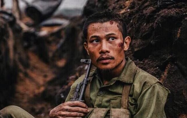 The character Ta (played by actor Phuong Nam) in the movie "Red Rain". Photo: People's Army Cinema