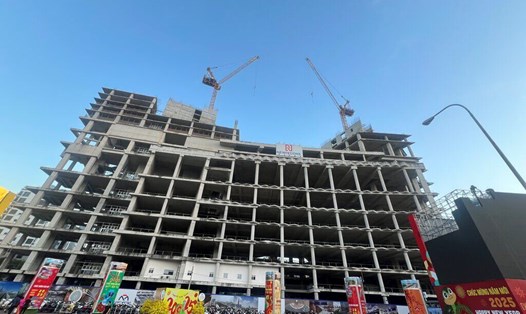 Bất động sản cao cấp chiếm lĩnh thị trường khiến mặt bằng giá bán liên tục tăng mạnh. Ảnh: Bảo Chương