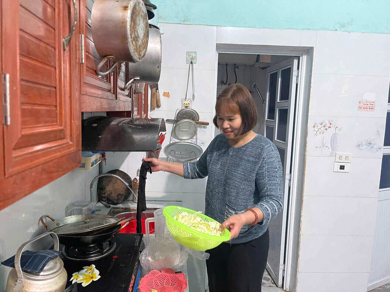 Warm Tet for workers staying in Hai Duong. Photo: Mai Huong