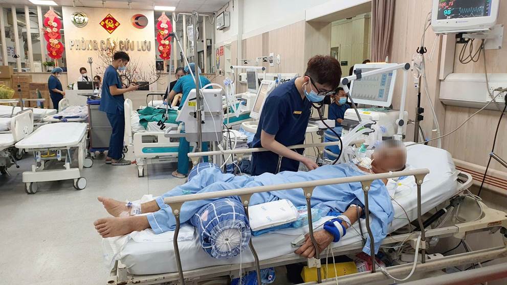 The number of poisoning cases increased before Tet. Illustration photo: Nguyen Ha