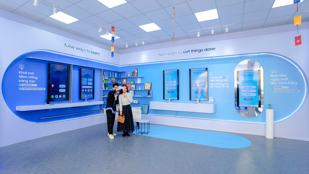 Experience space at Samsung Galaxy AI Saigon Terminal. Photo: Provided by DN