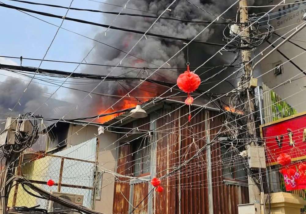House fire in central Ho Chi Minh City on 29th of Tet.