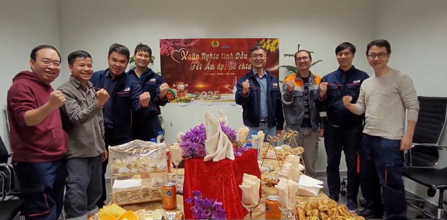 Vietnam Oil and Gas Trade Union sends New Year wishes to Oil and Gas workers at offshore and foreign projects online. Photo: Vietnam Oil and Gas Trade Union