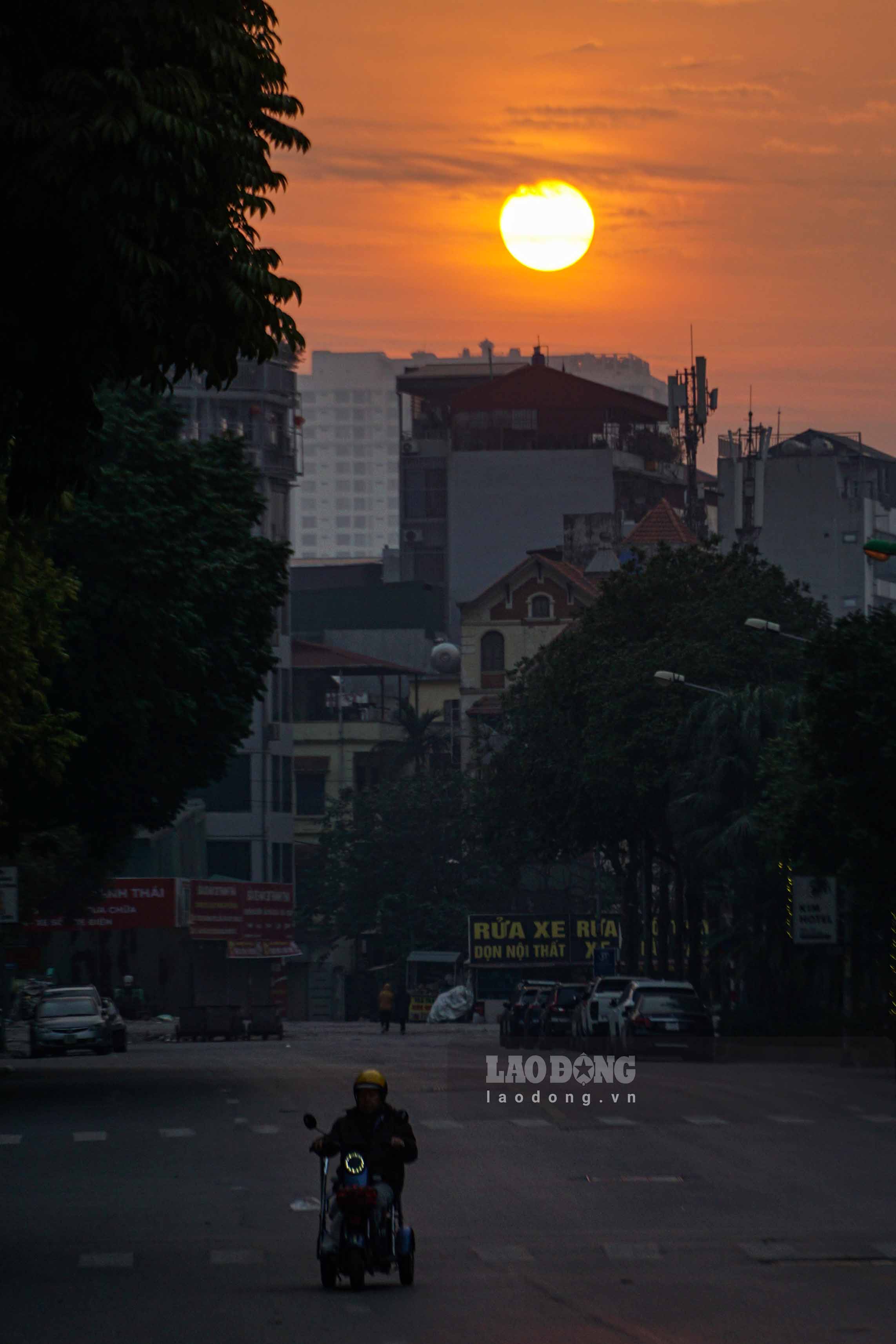 Mat troi bat dau lo rang trong ngay dau tien cua nam moi.