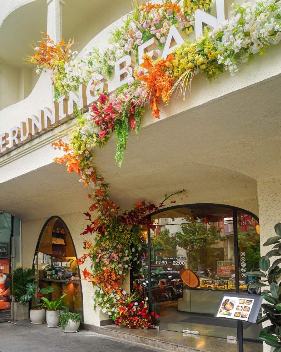 It is not difficult to find coffee shops in Ho Chi Minh City that will be open during Tet 2025. Photo: The Running Bean.