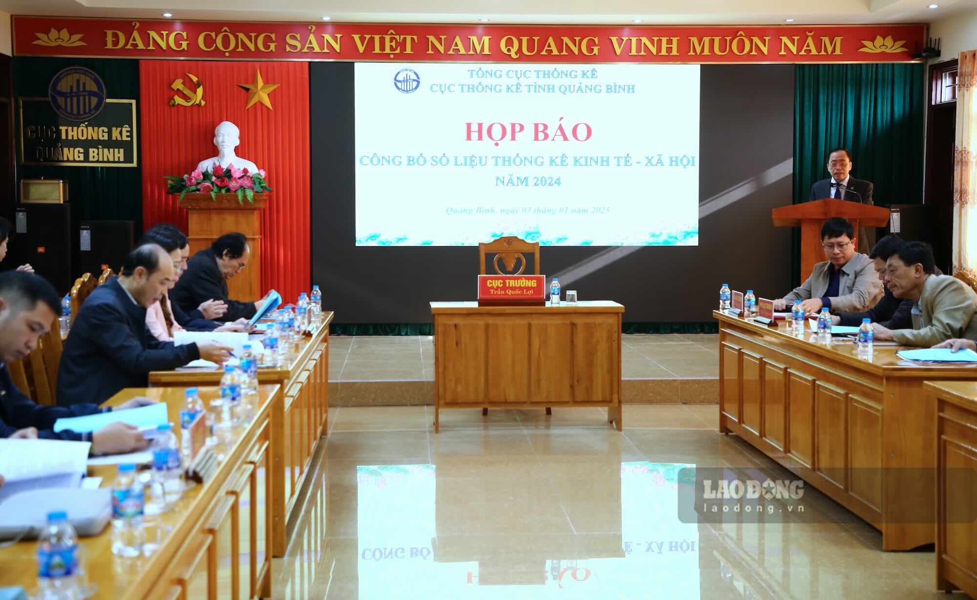 Quang Binh will promote implementation, aiming towards smart urban areas, green growth urban areas. Photo: CONG SANG