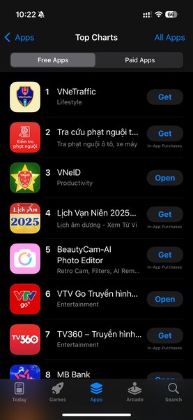 Nhung ung dung mien phi duoc tai ve nhieu nhat tren kho ung dung iPhone ngay 2.1. Anh: Anh Vu