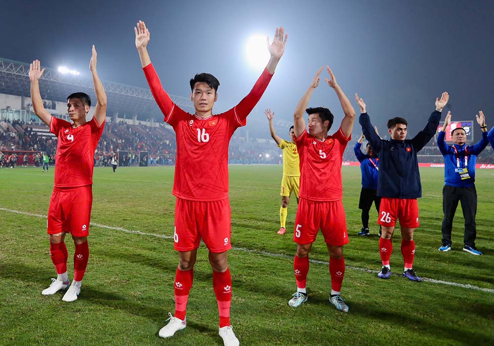 Thanh Chung va doi tuyen Viet Nam huong den chuc vo dich ASEAN Cup 2024. Anh: Huu Pham