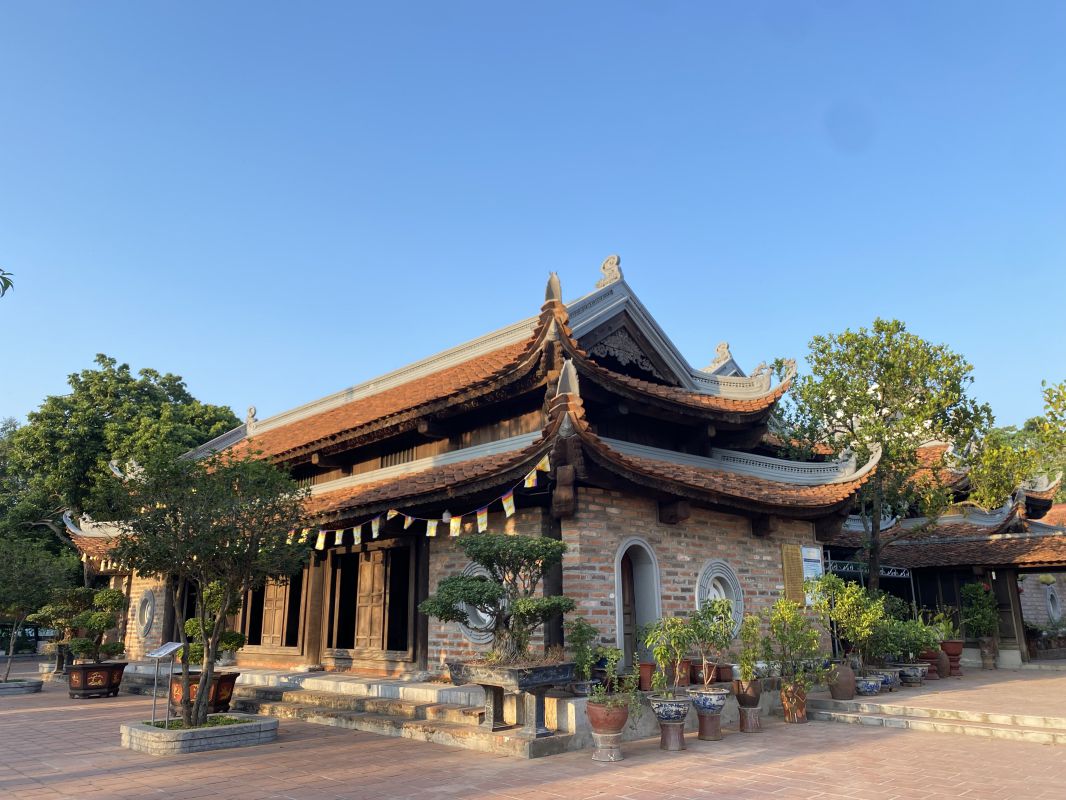 Unique architecture of Kim Lien pagoda.