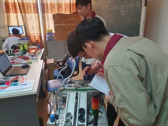 Khanh Hoa and many localities across the country are focusing on vocational training related to IT and AI. Photo: Pham Dong