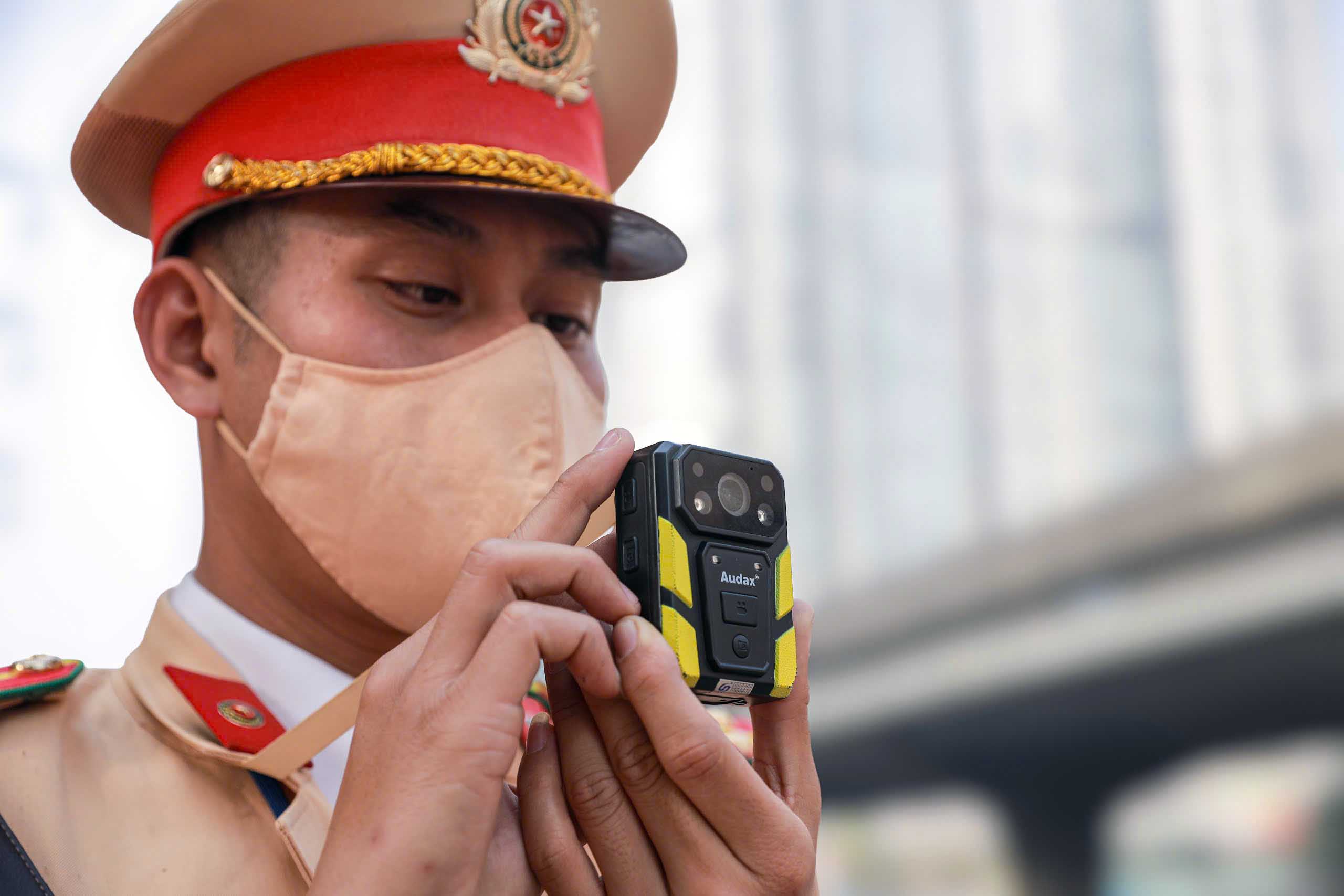 Instructions for creating an account to report traffic violations