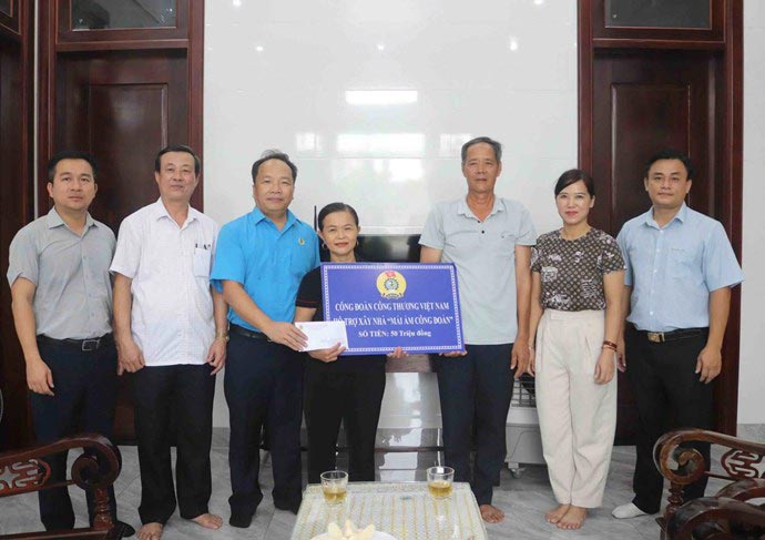Many "Union Shelters" will be supported by the Quang Binh Provincial Federation of Labor in 2024. Photo: CONG SANG