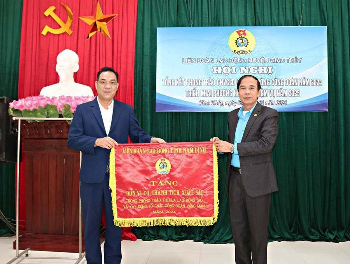 Giao Thuy District Labor Federation (Nam Dinh Province) held a conference to summarize trade union activities and the labor movement in 2024. Photo: Giao Thuy District Portal