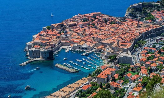 Quang cảnh Dubrovnik nhìn từ Đồi Srdj ở Dubrovnik, Croatia. Ảnh: Xinhua