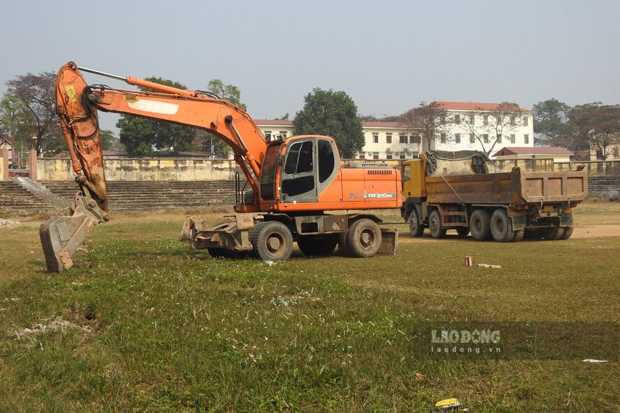 Theo ket qua lua chon nha thau (phe duyet cuoi thang 12.2024), Cong ty TNHH xay dung Tu Lap la don vi trung Goi thau: Thi cong lap dat thiet bi, xay dung cong trinh (bao gom chi phi TNMT). Gia trung thau la hon 37 ti dong.