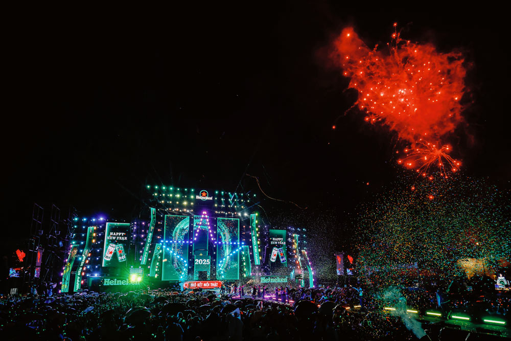 Heineken Countdown 2025 "Mở kết nối thật" được tổ chức tại Quảng trường 2.4 tại thành phố biển Nha Trang. Ảnh: DN cung cấp