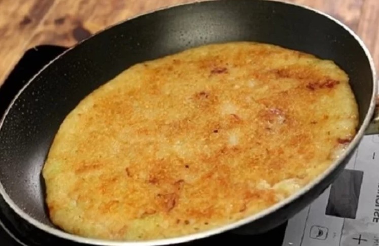 Fried Chung cake is a favorite dish during Tet. Photo: Dat