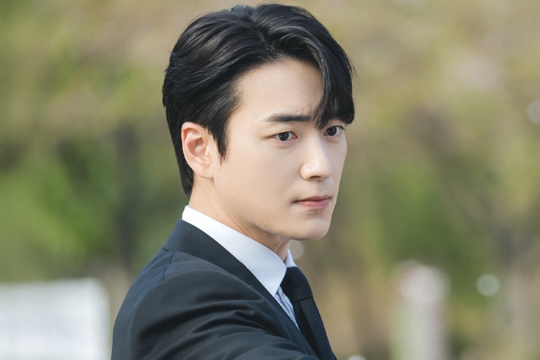 Lee Joon Hyuk in the movie "My Perfect Secretary". Photo: Producer