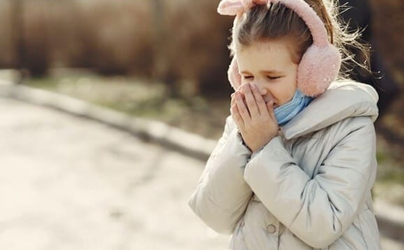 Parents need to keep their children warm when going out to celebrate the New Year. Photo: Pixabay