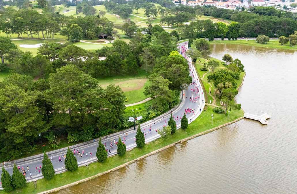 Pho di bo Ho Xuan Huong - TP Da Lat, tinh Lam Dong. Anh: Mai Vinh
