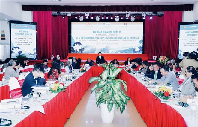 Hoi thao khoa hoc quoc te “Nu si Ho Xuan Huong (1772-1822) - Danh nhan van hoa va gia tri di san” dien ra vao thang 12.2022 tai Nghe An. Anh: Quynh Trang
