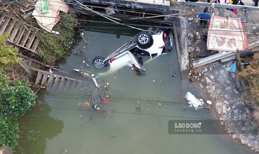 Hiện trường vụ tai nạn thương tâm khiến 7 người tử vong ở Nam Định. Ảnh: Hà Vi