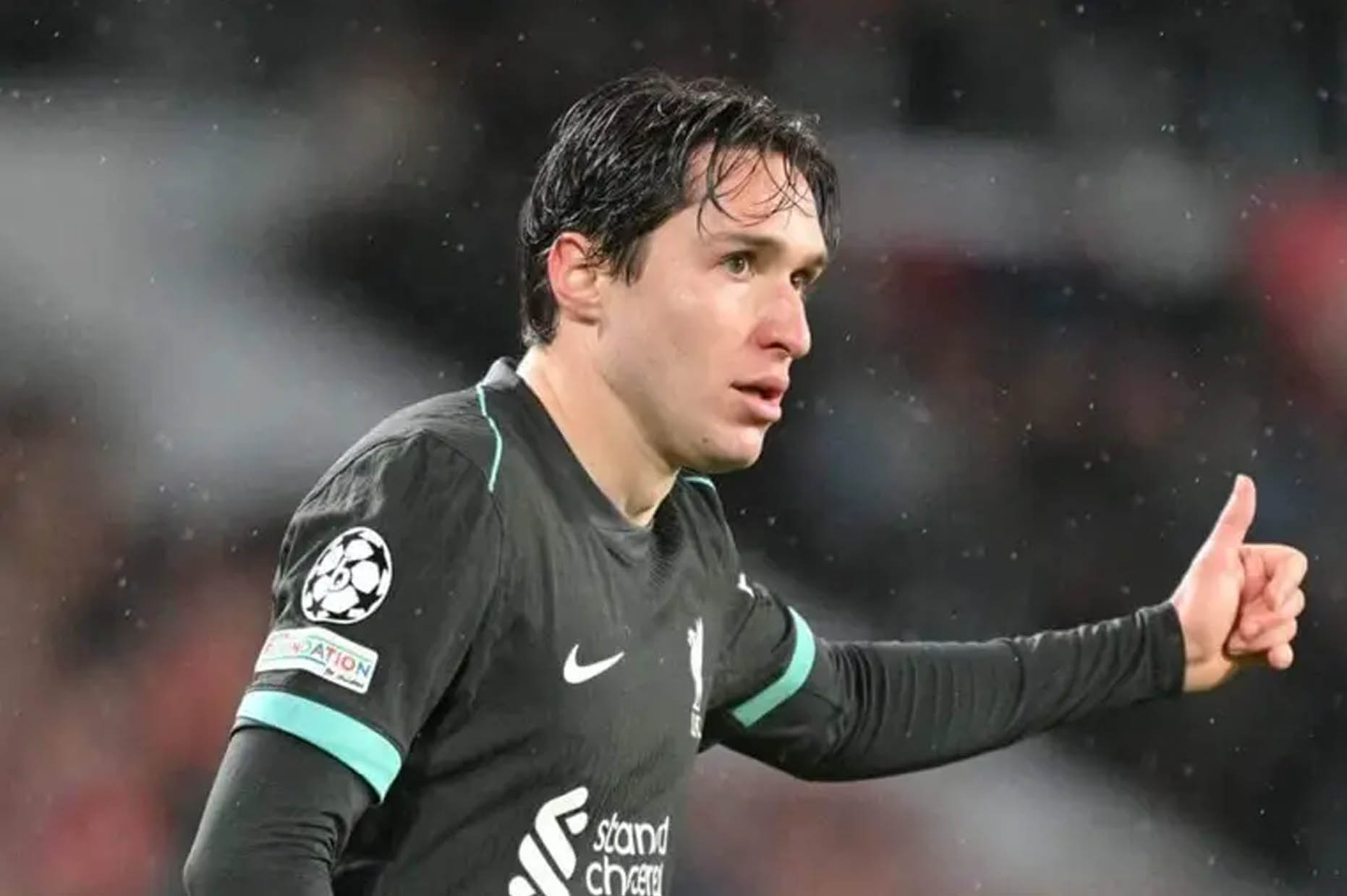 Federico Chiesa had a very good match despite Liverpool's defeat to PSV. Photo: AFP