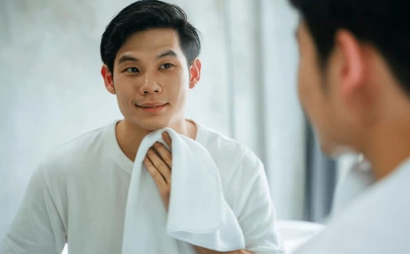 Men should spend time taking care of their skin during Tet holiday. Photo: Pixabay