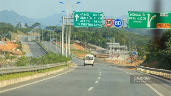 Noi Bai - Lao Cai Expressway. Photo: Phung Minh