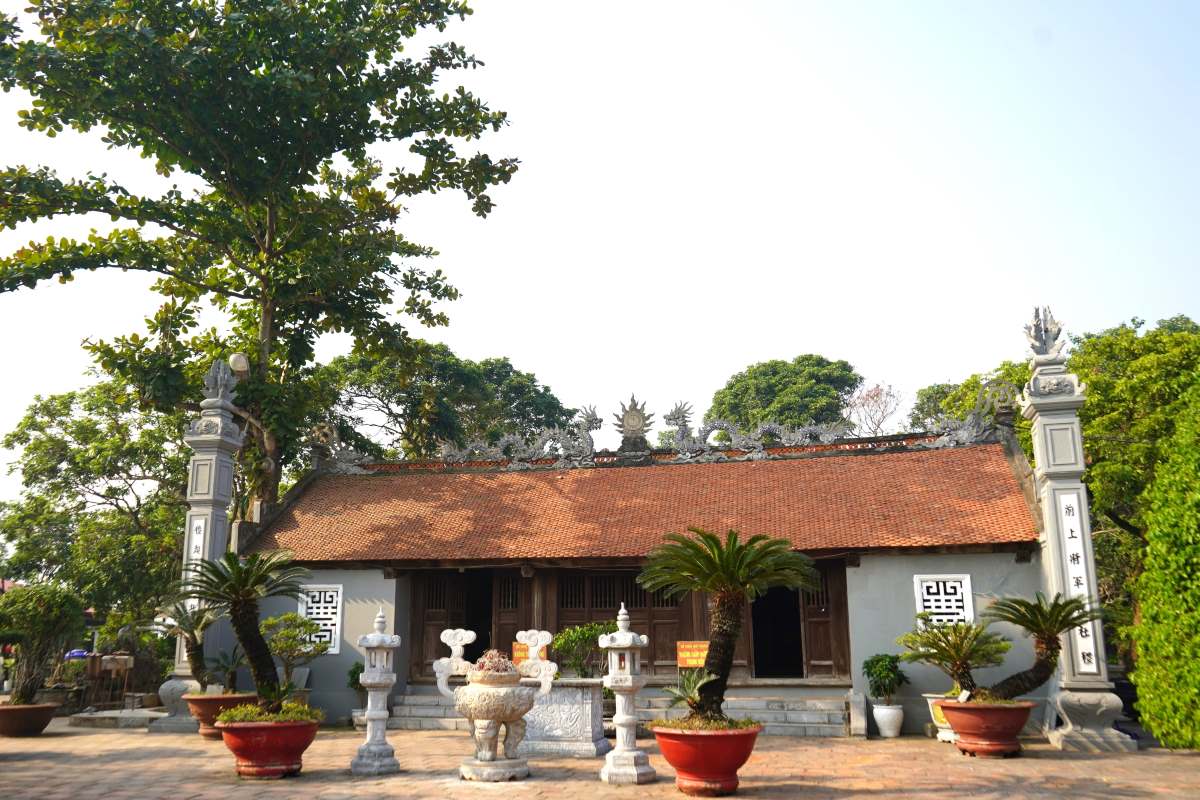 The vast, ancient space of Gam Temple relic, Tien Lang, Hai Phong. Photo: Mai Dung