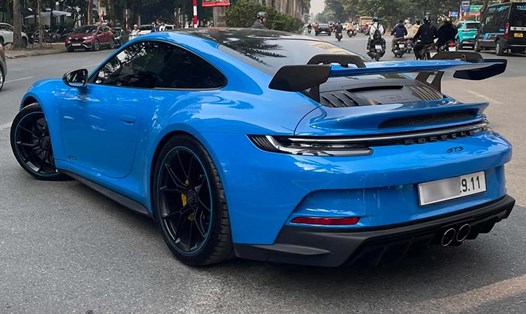Chủ xe Porsche 911 GT3 thế hệ 992 chi 40 triệu đồng để sở hữu biển kiểm soát có số đuôi 911. Ảnh: Mai Xuân Đức
