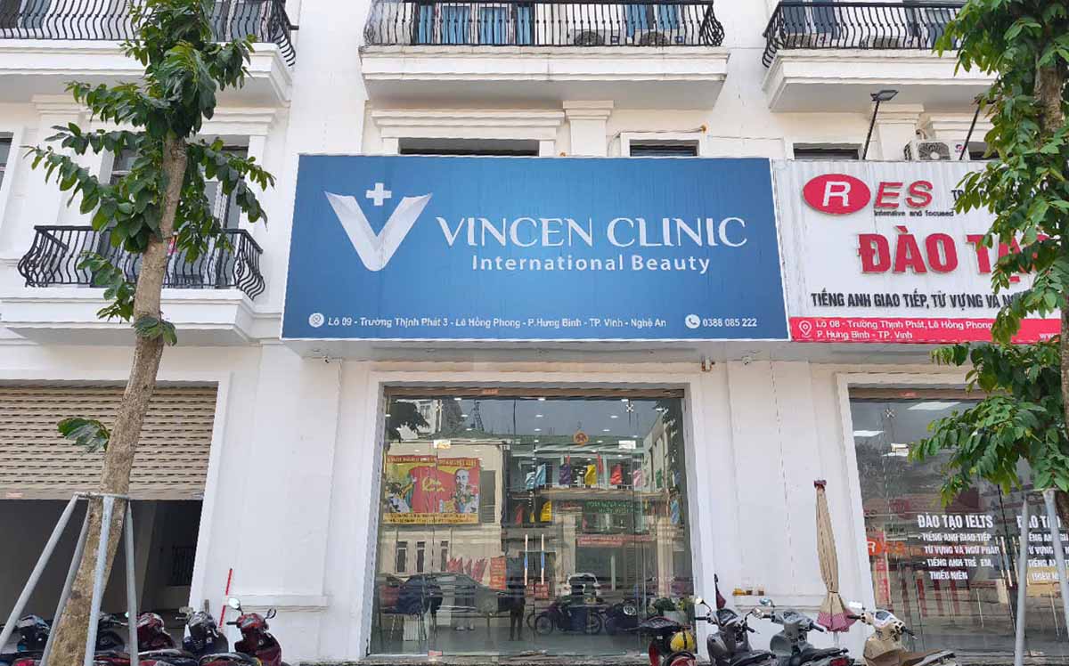 Cơ sở thẩm mỹ VINCEN CLINIC, địa chỉ Lô 09 - Trường Thịnh Phát, số 3 Lê Hồng Phong, phường Hưng Bình, TP Vinh, Nghệ An. Ảnh: Quang Đại