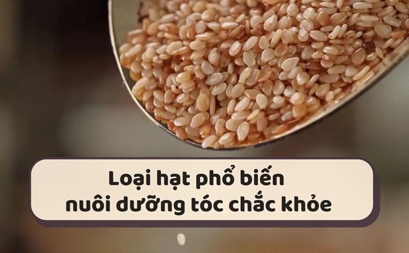 Sesame seeds help strengthen hair.