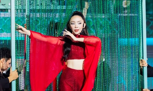 Ca sĩ Tóc Tiên tại "Chị đẹp đạp gió". Ảnh: Nhà sản xuất.