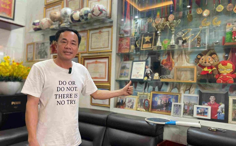 Striker Tien Linh's father predicts Vietnam will win 1-0 in the second leg of the final. Photo: Dinh Trong