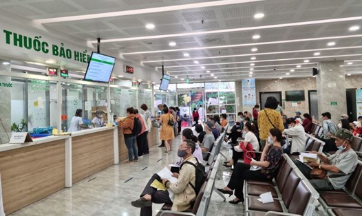 Người tham gia bảo hiểm y tế có quyền  thay đổi cơ sở khám bệnh, chữa bệnh bảo hiểm y tế ban đầu trong 15 ngày đầu của mỗi quý. Ảnh: Nam Dương