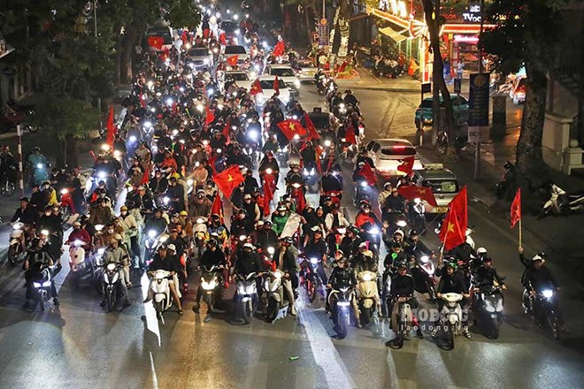 Hai Duong City Police advise people to celebrate the victory but must strictly comply with traffic laws. Illustration: To The
