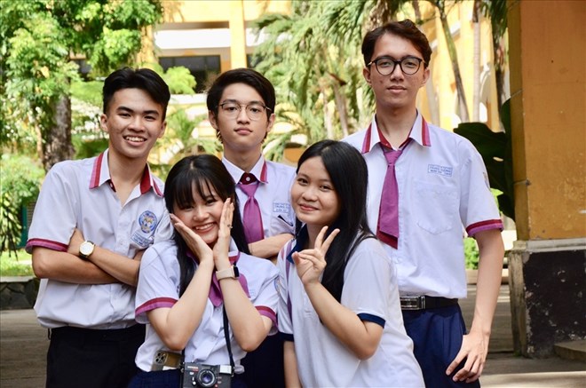 Many provinces have announced detailed Tet holiday schedules for 2025. Illustration photo: Huyen Nguyen