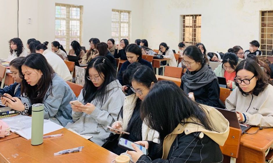 Some universities have announced that the 2025 Tet holiday schedule for students will be up to 45 days. Photo: Phuong Anh