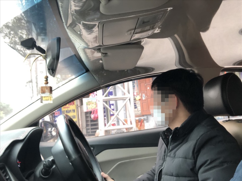 Tài xế lái xe ô tô liên tục quá 4 giờ bị mức phạt từ 3-5 triệu đồng và trừ 2 điểm giấy phép lái xe. Ảnh minh họa: Thục Quyên 