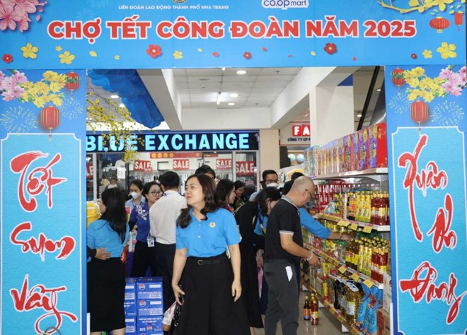 Khai mạc tuần lễ Chợ Tết Công đoàn Nha Trang