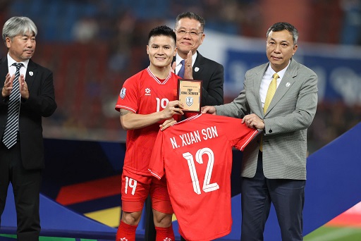 Qang Hai choi bung no o AFF Cup 2018 va ASEAN Cup 2024. Anh: Thanh Vu