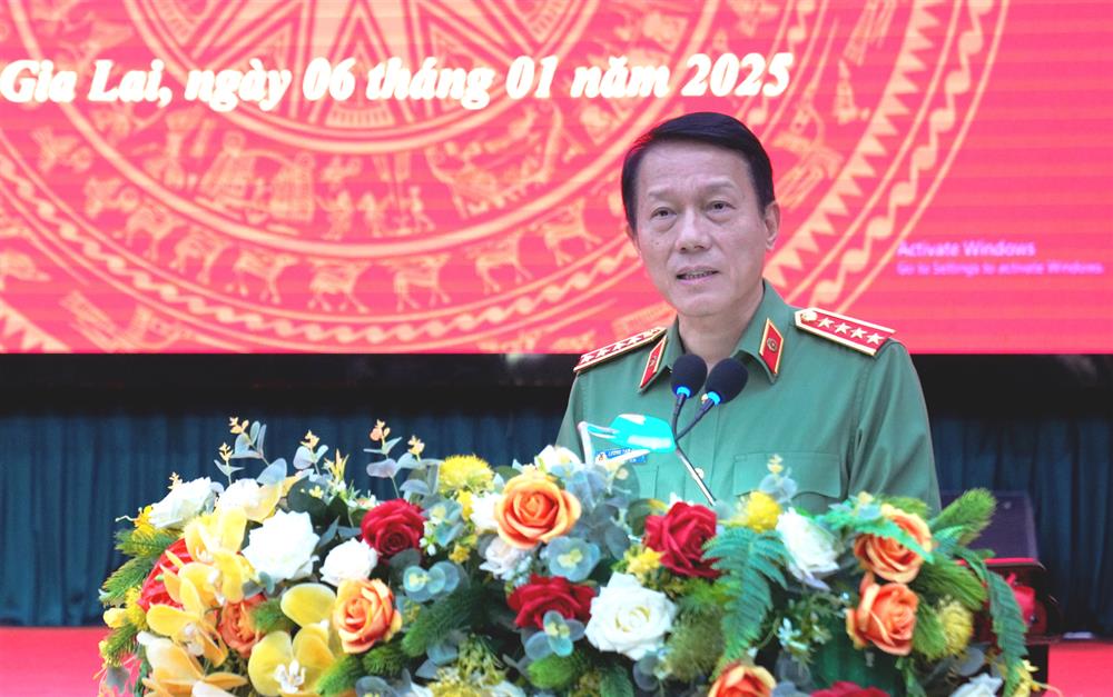 General Luong Tam Quang - Minister of Public Security - directed at the meeting. Photo: Ministry of Public Security