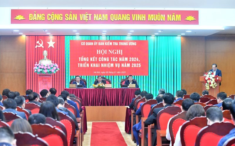 Conference to review the work in 2024 and deploy tasks in 2025 of the Central Inspection Commission. Photo: Dang Khoa