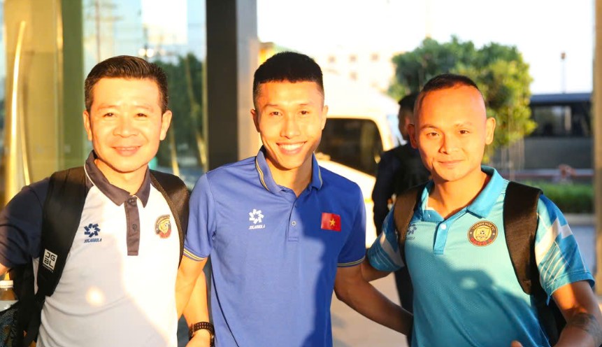 Midfielder Doan Ngoc Tan (middle) of the Vietnam national team joins Thanh Hoa club. Photo: Minh Phong