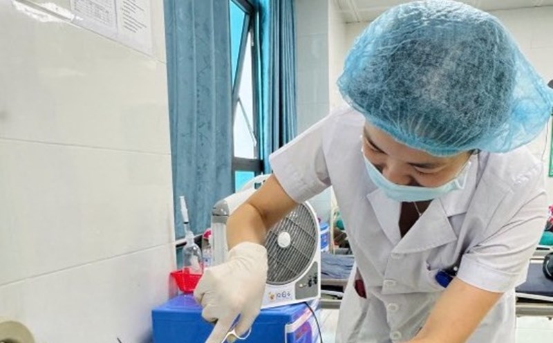 Medical staff in public hospitals are subject to the bonus regime under Decree 73. Illustration photo: Thuc Quyen