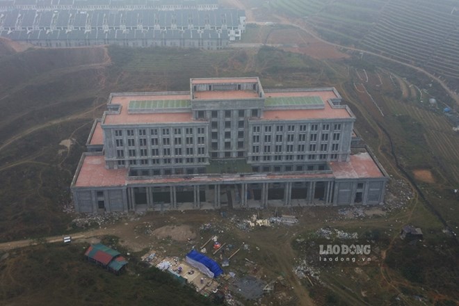 Hình hài trụ sở gần 200 tỉ đồng ở thị xã du lịch bậc nhất Lào Cai
