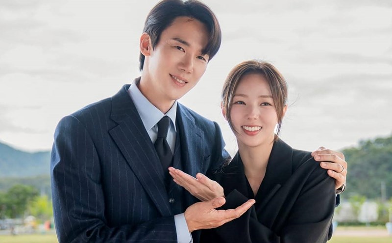 Yoo Yeon Seok and Chae Soo Bin in "When the Phone Rings". Photo: Producer